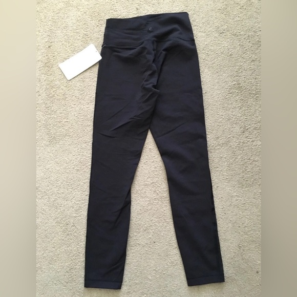 Lululemon High Times Crop Leggings Pants * Tech Mesh 7/8 Length Black * 2 4 - Picture 4 of 5